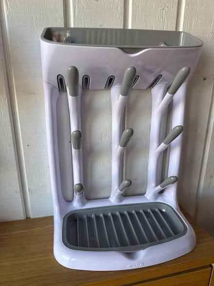 Photo of free Bottle rack (Del ray Alexandria) #1