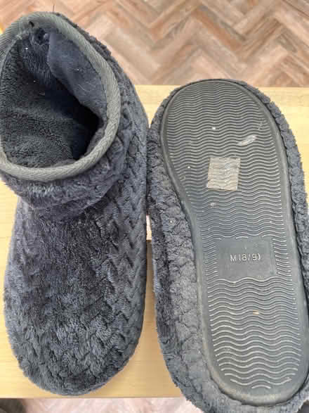 Photo of free Men’s Slippers (Wainscott) #2