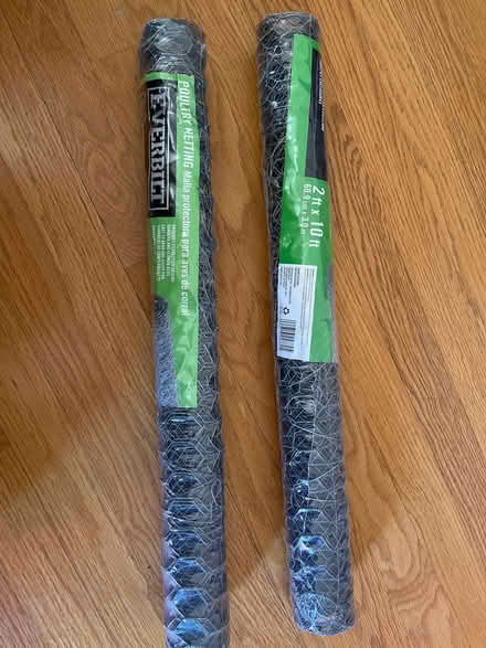 Photo of free Poultry netting 2ft x10ft x2 (Fort Sheridan) #3