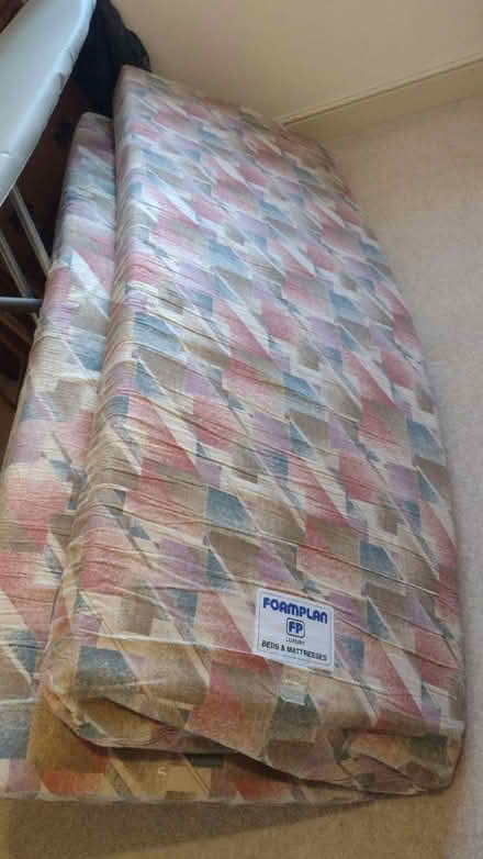 Photo of free Clean mattresses (Fovant. SP3) #2