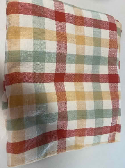 Photo of free Rectangular tablecloth (Santiago Villa) #1