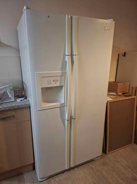 Photo of free American Style Fridge Freezer (Rotherham S61) #1