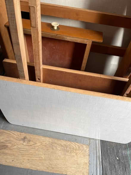 Photo of free Extendable formica top table (Dousland) #4