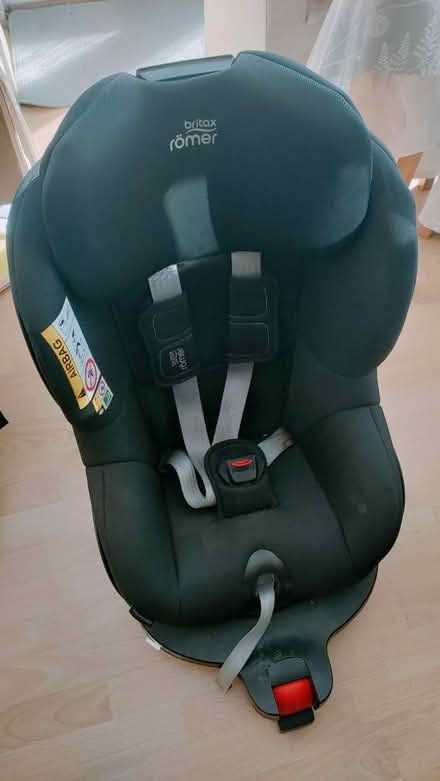 Photo of free Isofix child car seat (Cliffsend) #1