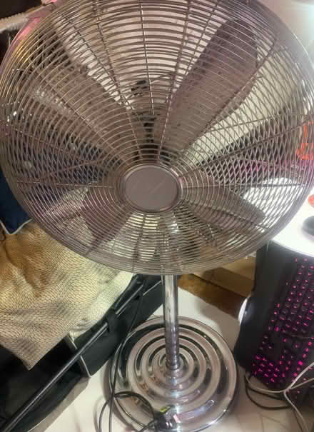 Photo of free Large silver fan (unwanted) (N3 finchley central) #1