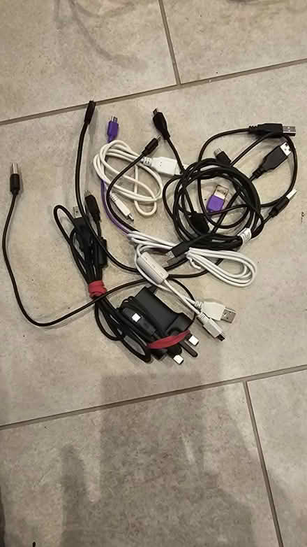 Photo of free Assorted electrical cables (Burgess Hill RH15) #4