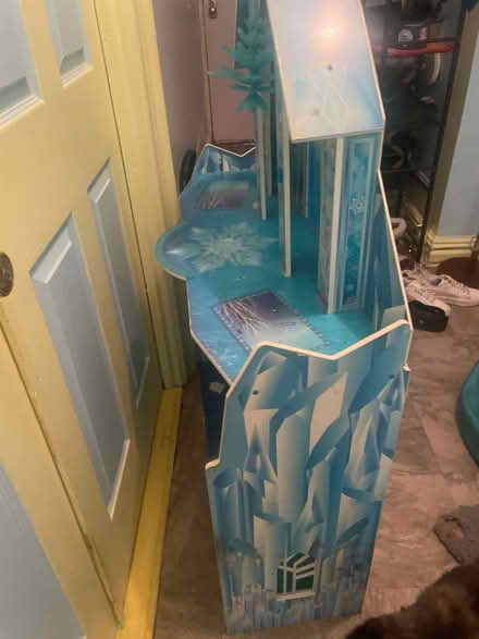 Photo of free Tall Disney Frozen doll house (West side of the Bronx) #1
