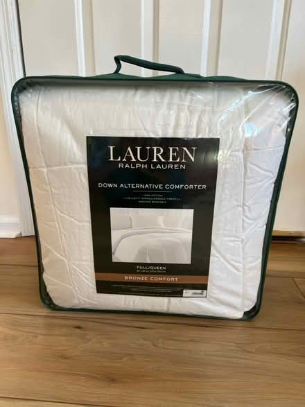 Photo of free Queen Duvet (Limehouse E14) #1