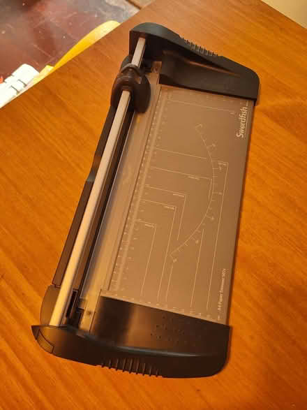 Photo of free Rotary guillotine (Vange) #1