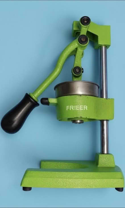 Photo of free Citrus Squeezer Manual (W12) #1