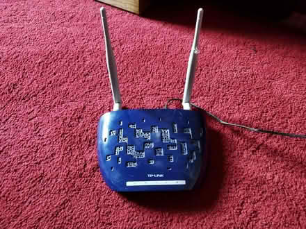 Photo of free TP Link Wireless Network Extender WA830RE (Heelands MK13) #1
