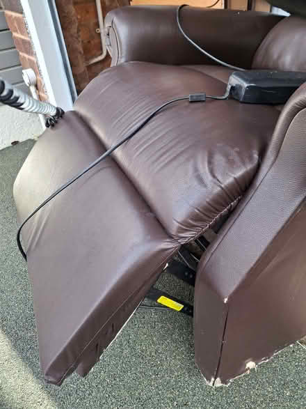 Photo of free Ruse/Recline chair (Waterthorpe S20) #1