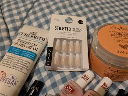 Photo of free Ladies Items (CT9) #1