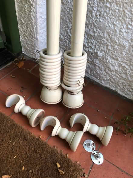 Photo of free Shabby chic Curtain pole and rings (OX4 Iffley) #2