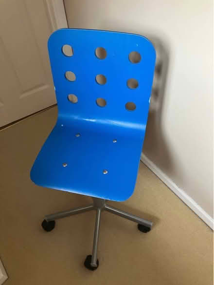 Photo of free IKEA desk and chair (Oxford OX2) #3