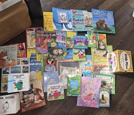 Photo of free Lots of Children's Books (Aldershot GU12) #1