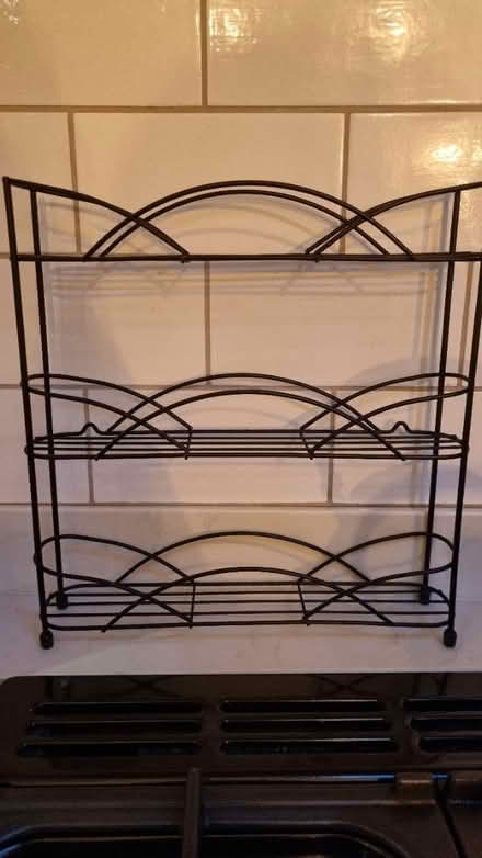 Photo of free Spice rack (South Wimbledon SW19 1) #1