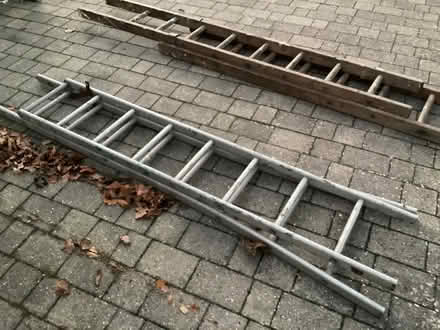 Photo of free Aluminium ladder (Horspath OX33) #2