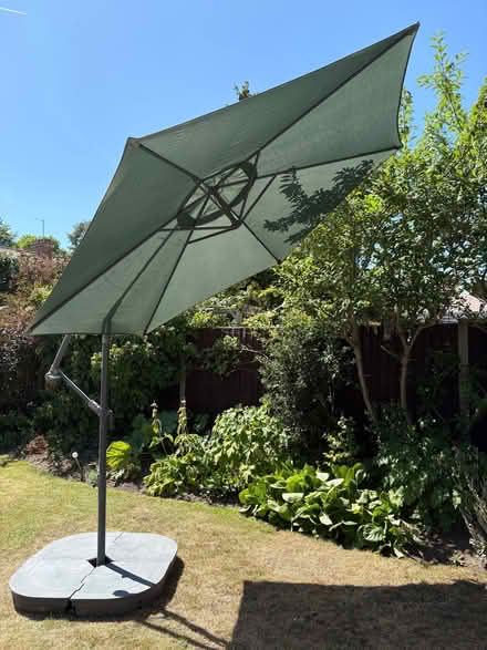 Photo of free Garden parasol and base (Bedford Park MK40) #4