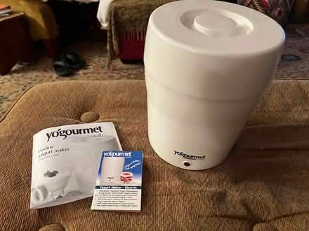 Photo of free Yogurt maker + instructions (Skokie) #1