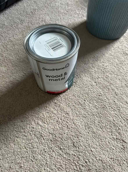 Photo of free Gloss paint 750ml new (Twickenham Centre) #1