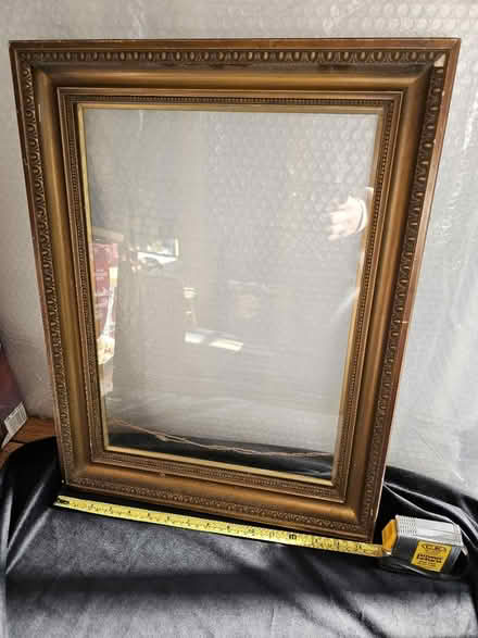 Photo of free Picture frame wooden (HP13 near railway station) #1