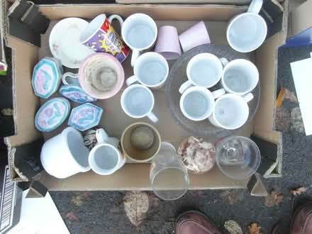 Photo of free mugs, china, toys, vases - today only just turn up and take (Waverton CH3) #3
