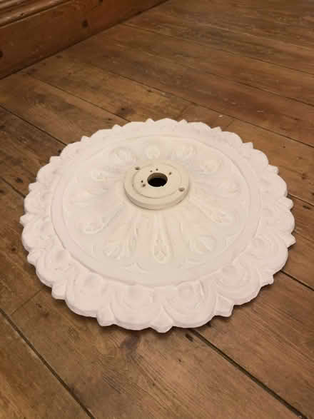 Photo of free Victorian ceiling rose (Moseley B13) #2