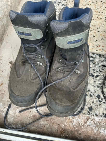 Photo of free Hiking boots (Gedling NG4) #1