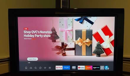 Photo of free 32” Working Toshiba TV (Highland Avenue near hospital) #1