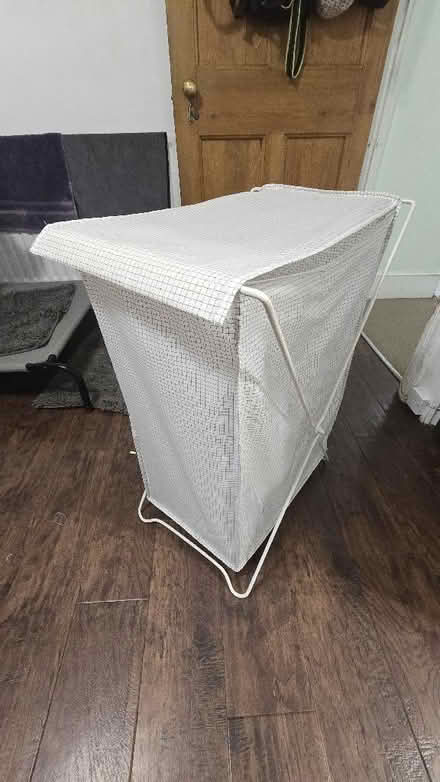 Photo of free Laundry basket, light, folds up (Seven Kings IG3) #1