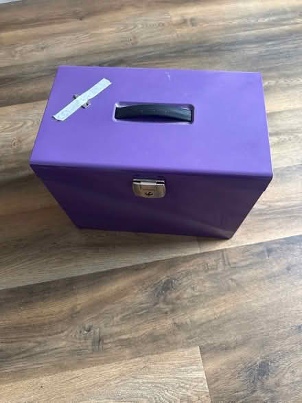 Photo of free Metal file box (Common Edge FY4) #1