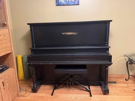 Photo of free Upright piano (Sawmill valley dr Erin mills) #2
