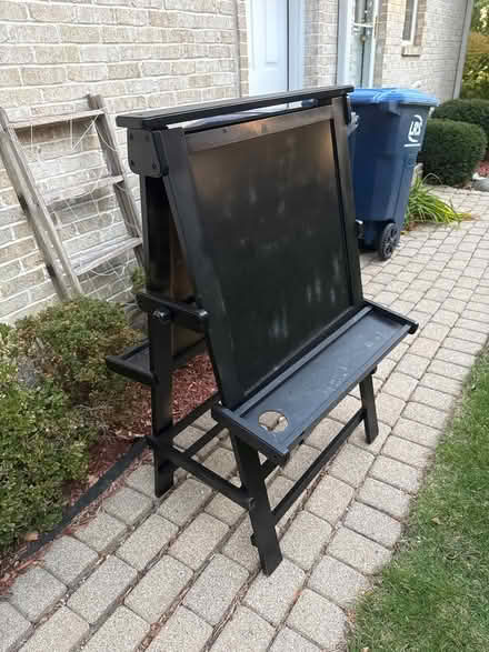 Photo of free Easel painted all black (Plainfield and Bailey, Darien) #1