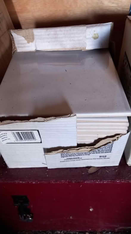 Photo of free Square white tiles 20x20cm (Pitshanger W5) #1