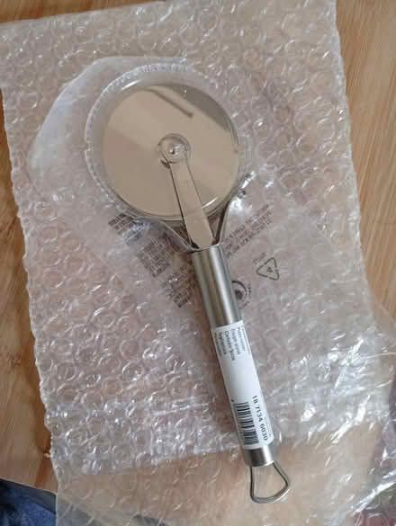 Photo of free Pizza wheel, new (Buxworth SK23) #1