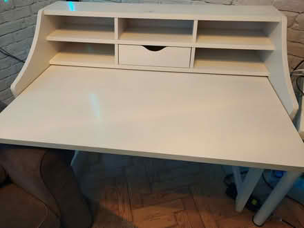 Photo of free White extendable desk in good condition (Clewer New Town SL4) #3