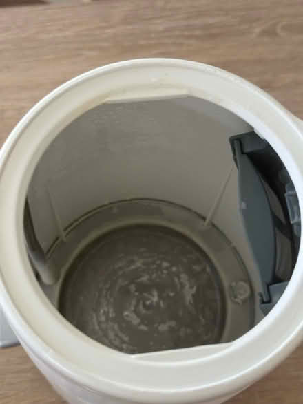 Photo of free White kettle works with fault (Welling DA16) #2