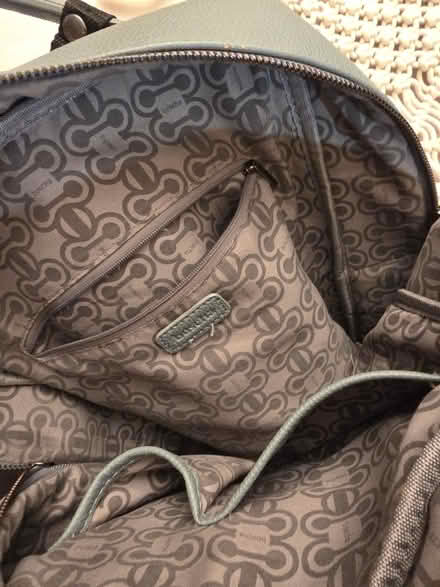 Photo of free Ruck sack faulty zips (Canning town E16) #2