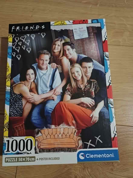 Photo of free Friends jigsaw puzzle 1,000 pieces (W12) #1