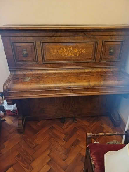 Photo of free Piano (Saxon Drive, West Acton, W7) #2