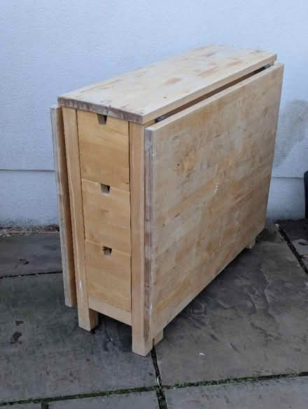 Photo of free Gateleg table - may need tlc (Battle RG30) #1