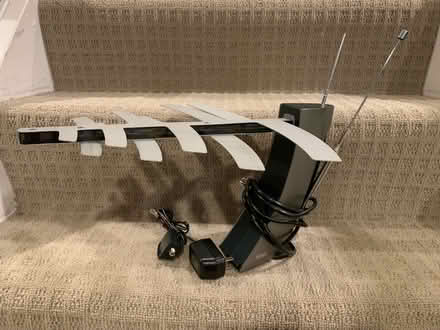 Photo of free HD TV Antenna (Winston Churchill & Hwy 403) #2