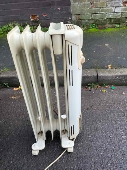 Photo of free Oil filled radiator (SY1 Castlefields) #1