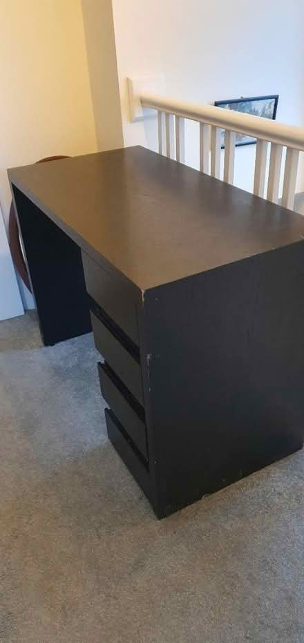 Photo of free Desk (BR3 beckenham) #1