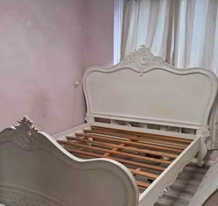 Photo of free King size bed (Battersea Sw11) #1