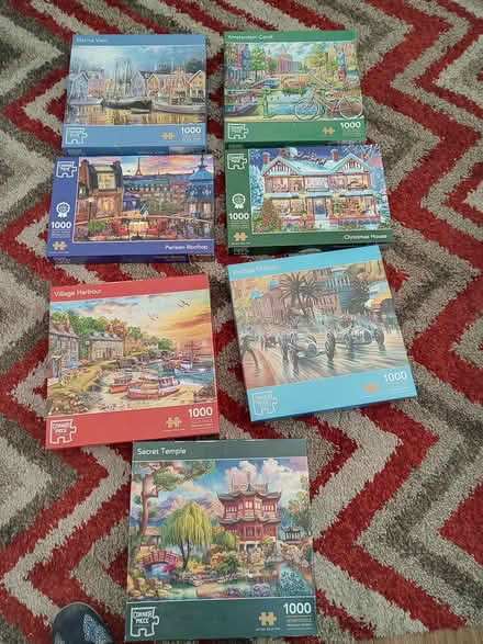Photo of free 1000 piece jigsaws (Dukinfield) #1