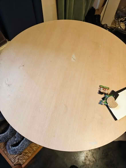 Photo of free Round table (Headington OX3) #1