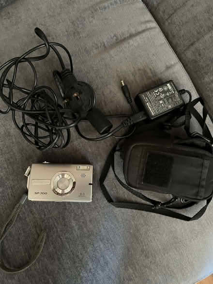 Photo of free olympus digital camera (Stepney E1) #1