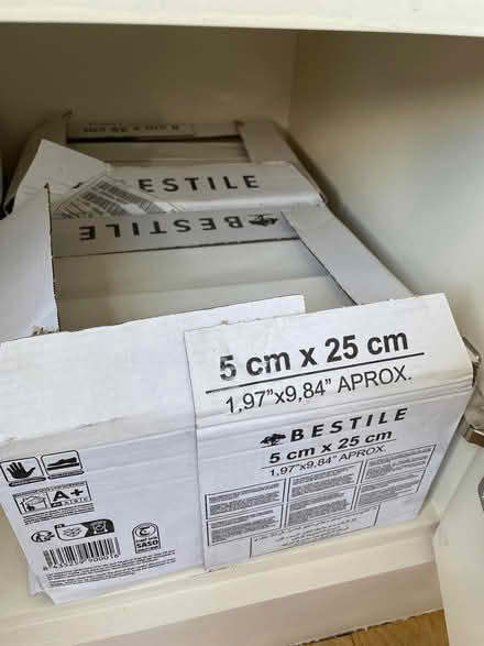 Photo of free Wall tiles: 4 boxes White Gloss Pill Wall Tiles (Earls Court SW5) #3